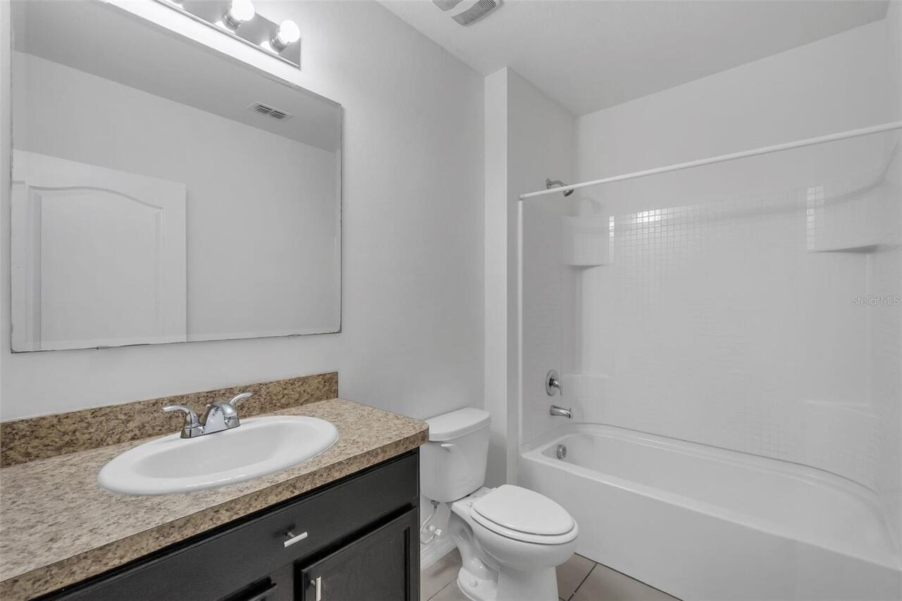 Listing Photo 14