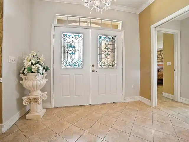 Listing Photo 11