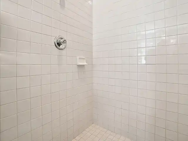 Listing Photo 37