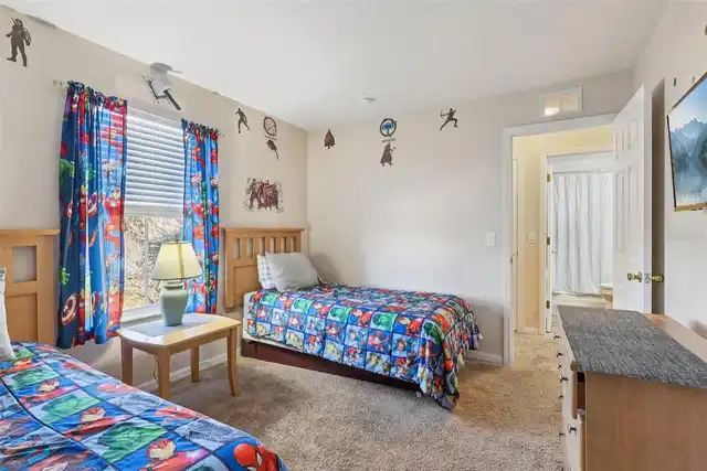 Listing Photo 18