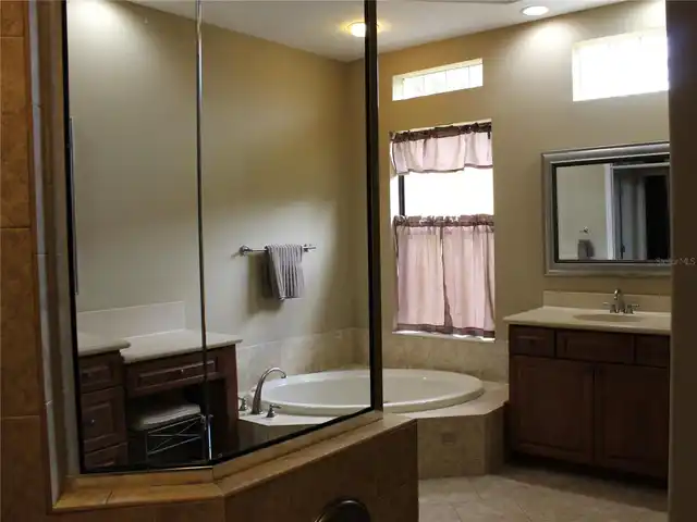 Listing Photo 14