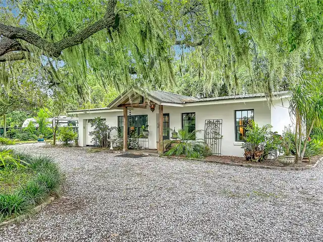 Listing Photo 7