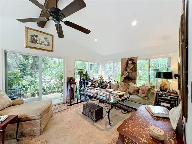 Listing Photo 22
