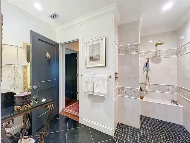 Listing Photo 33