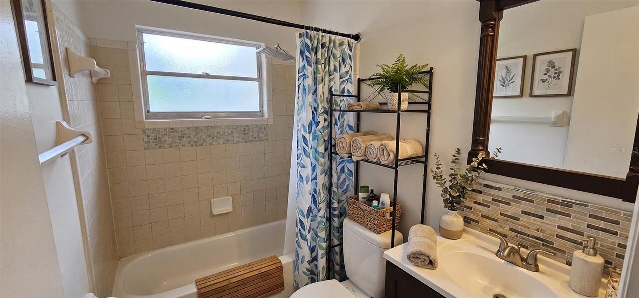 Listing Photo 14