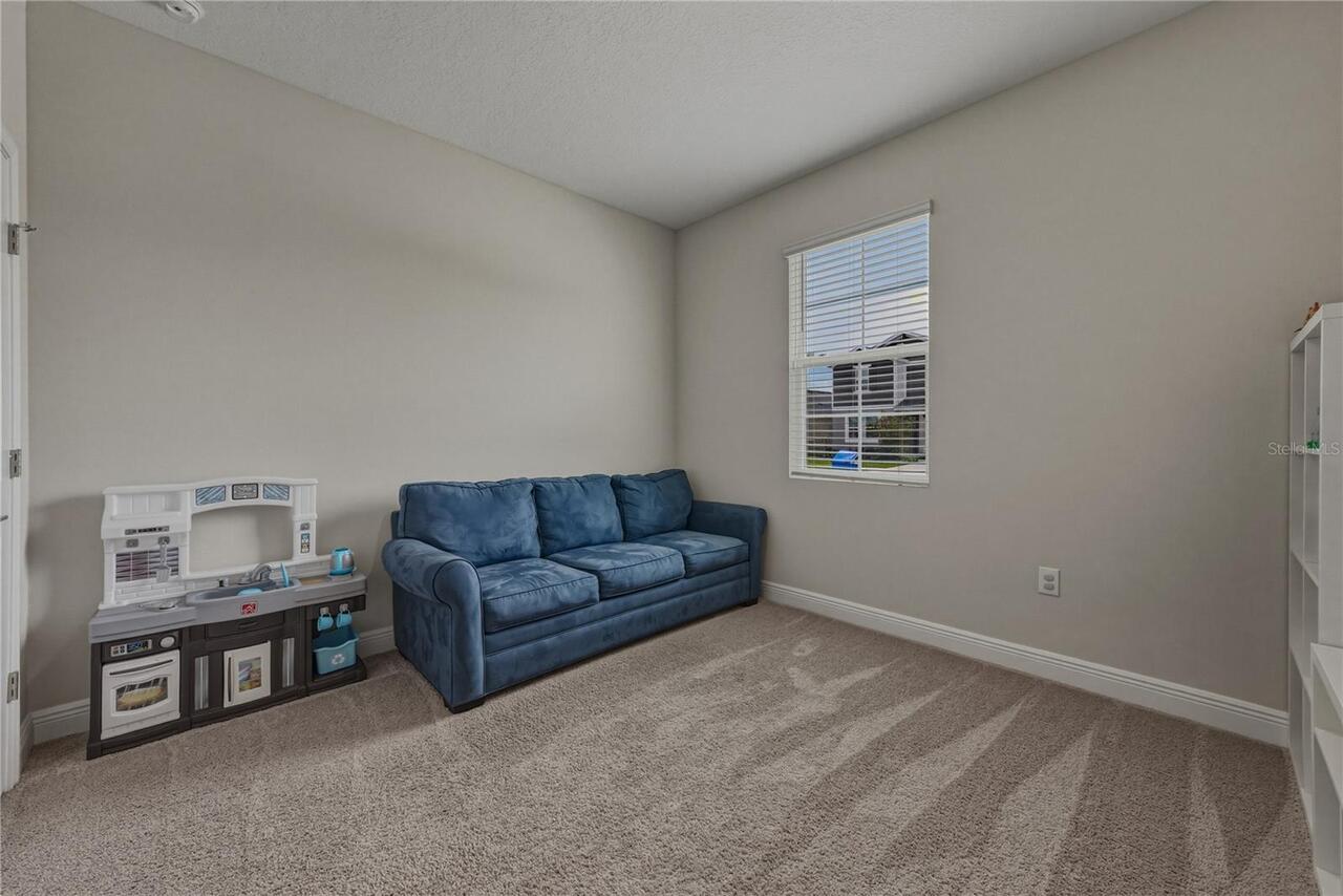 Listing Photo 10