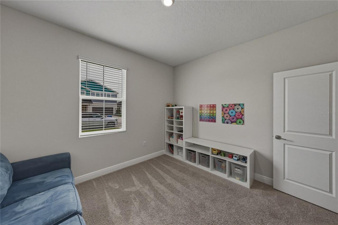 Listing Photo 11