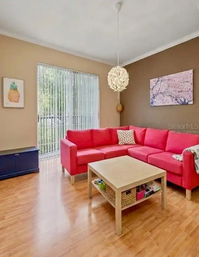 Listing Photo 8