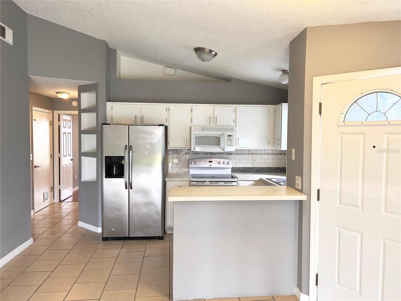 Listing Photo 10