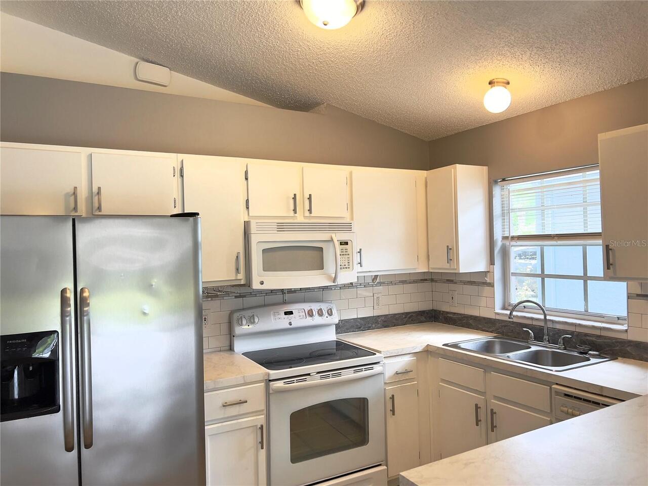 Listing Photo 14
