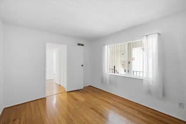 Listing Photo 26