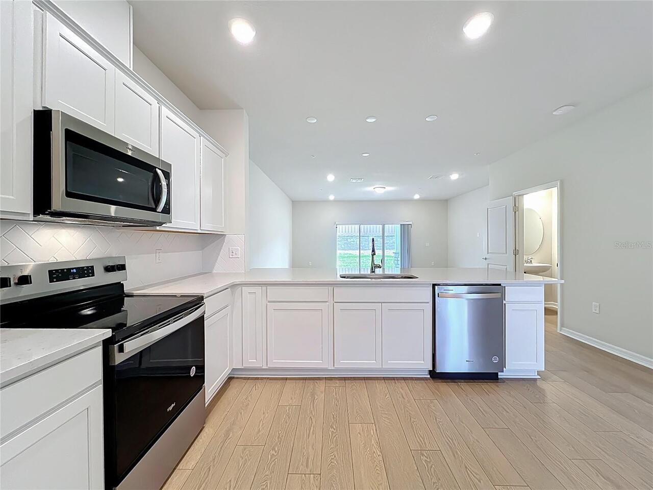 Listing Photo 8