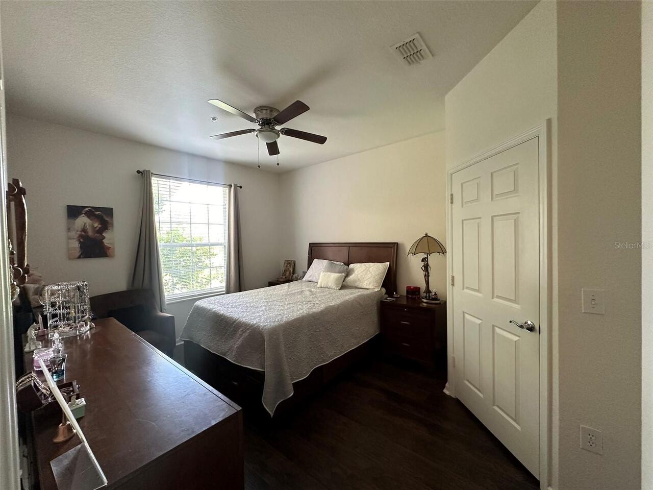 Listing Photo 9