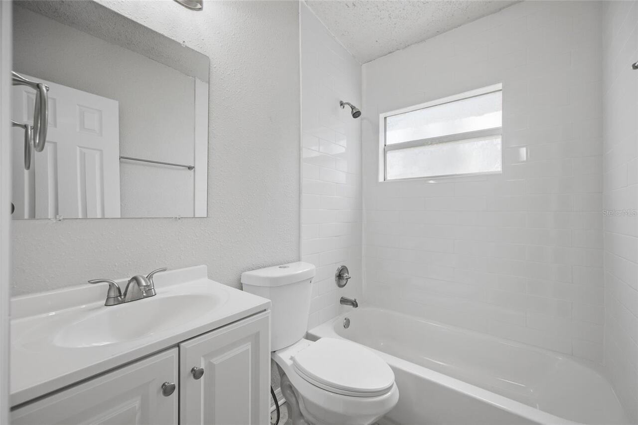 Listing Photo 14