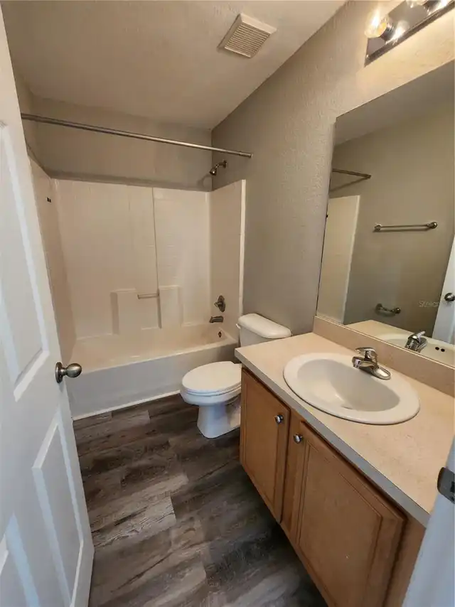 Listing Photo 33