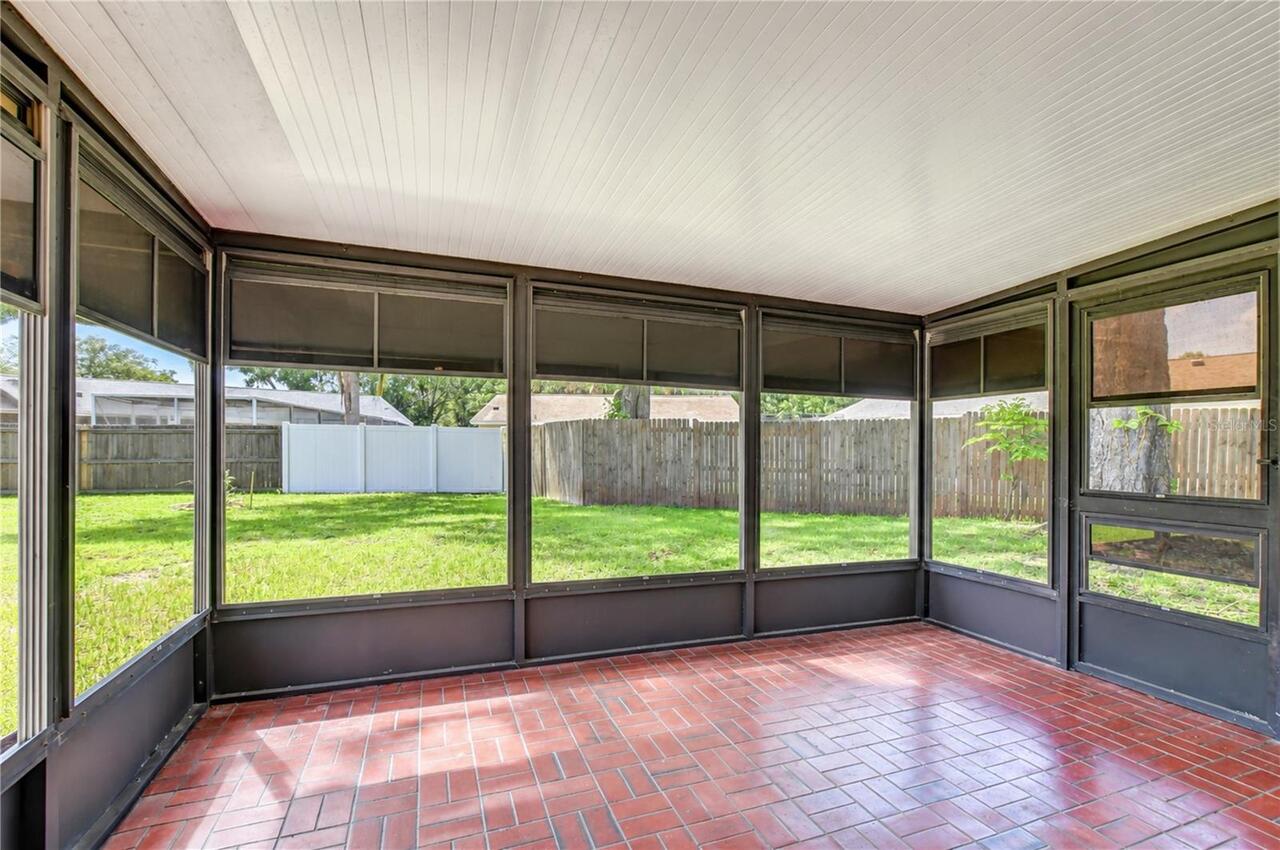 Listing Photo 15
