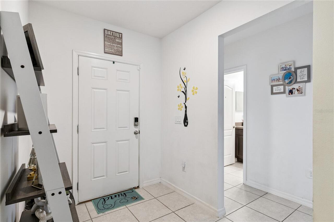 Listing Photo 9