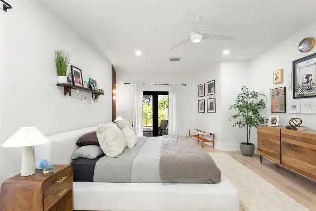 Listing Photo 18