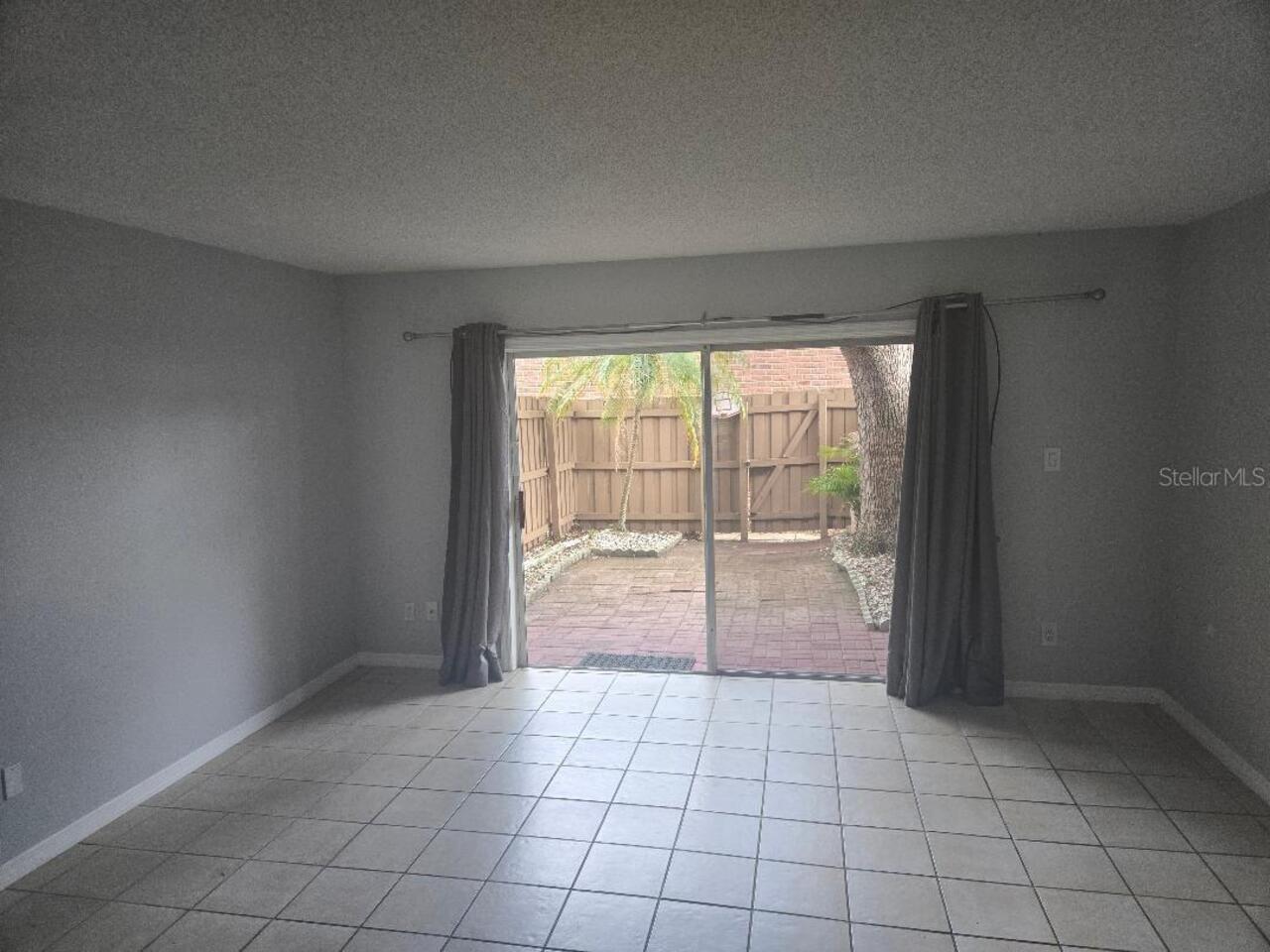 Listing Photo 14