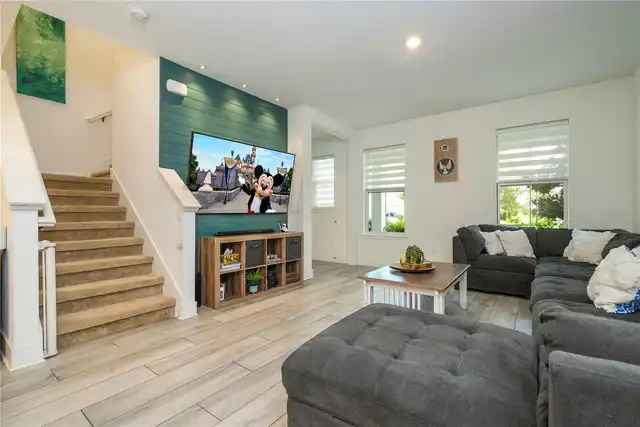 Listing Photo 12