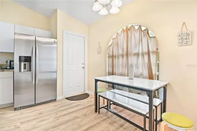 Listing Photo 17
