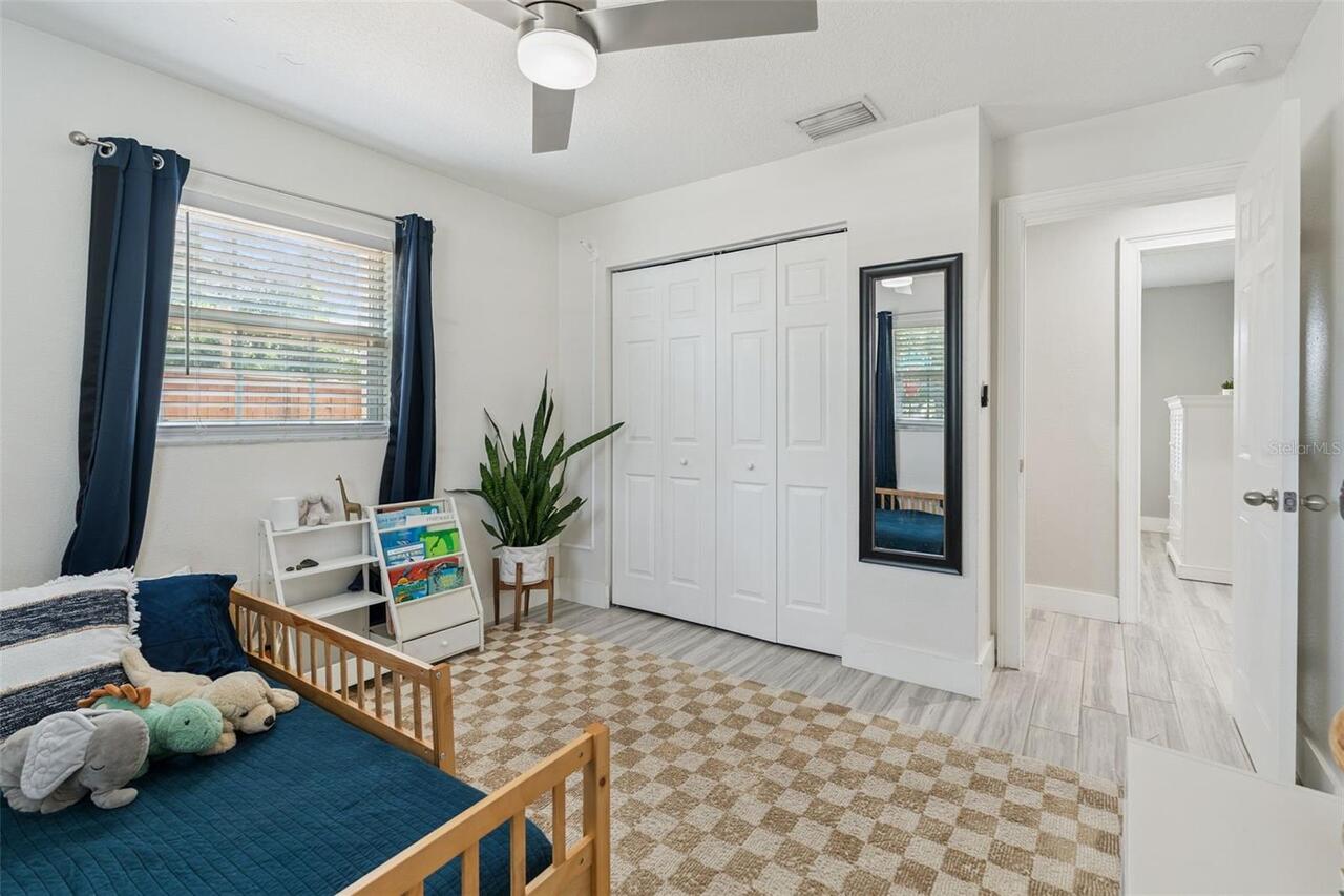 Listing Photo 14