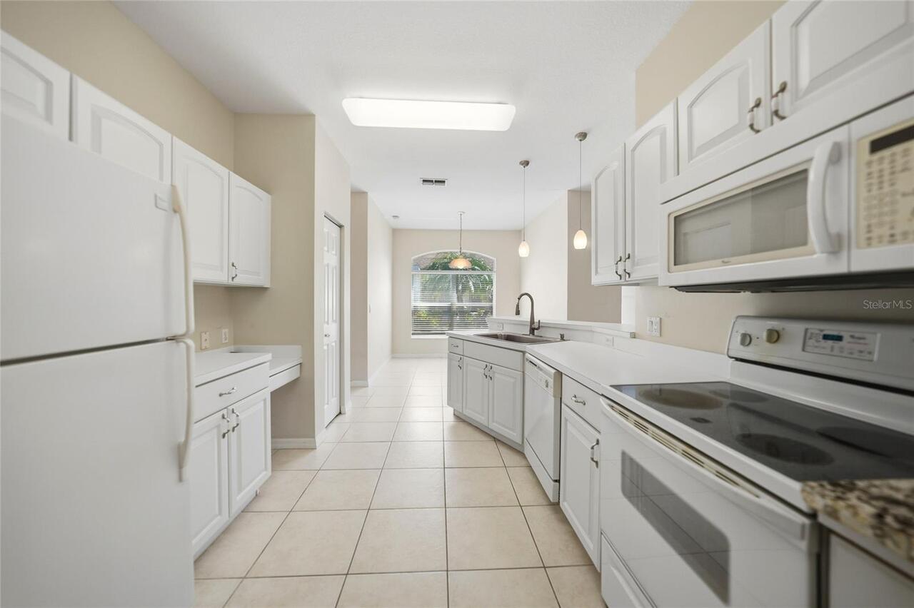 Listing Photo 12