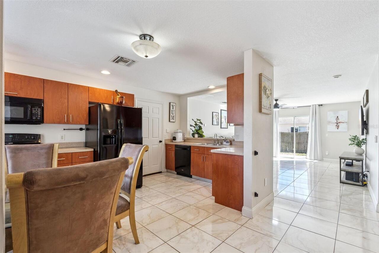 Listing Photo 8
