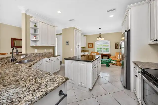 Listing Photo 19