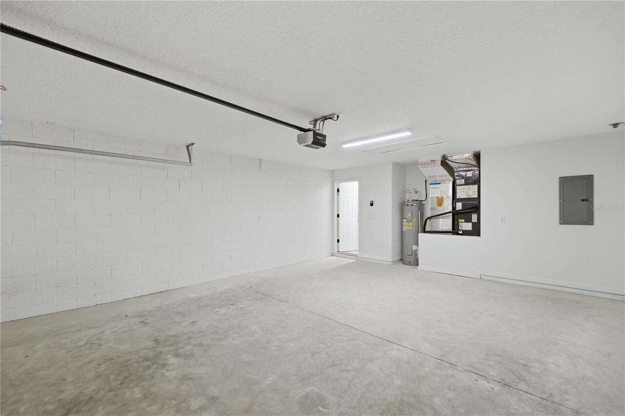 Listing Photo 14