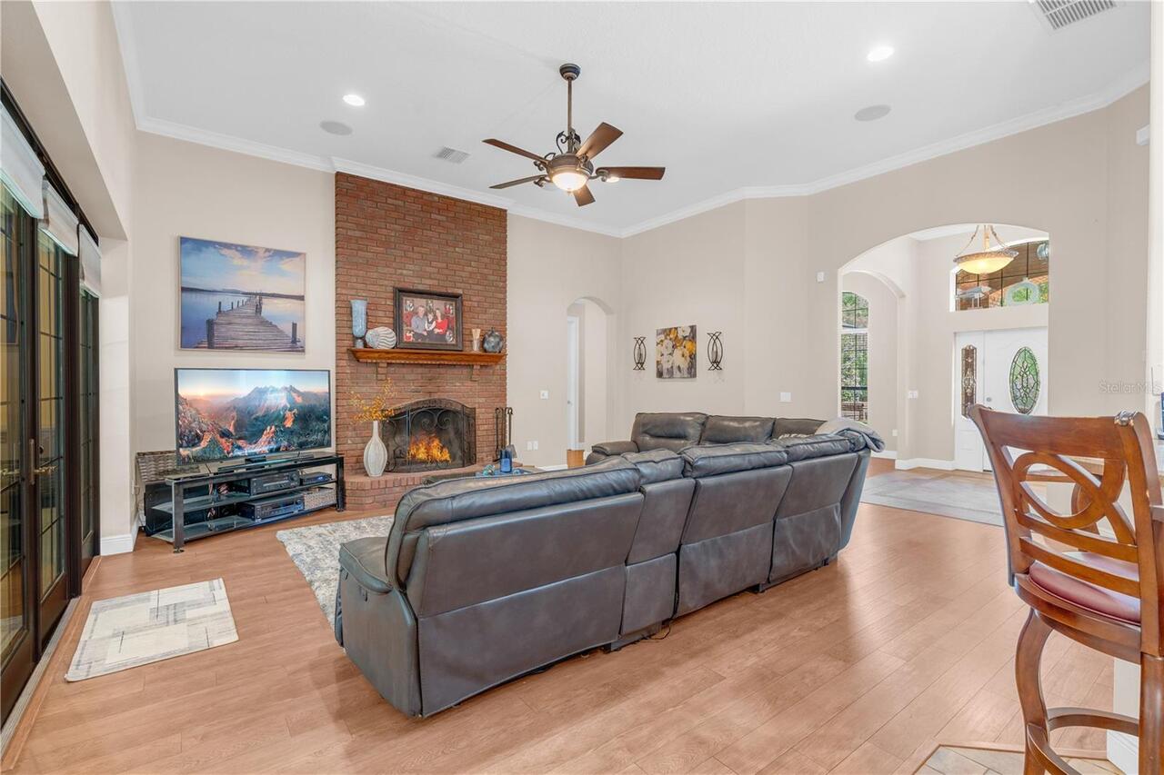 Listing Photo 10