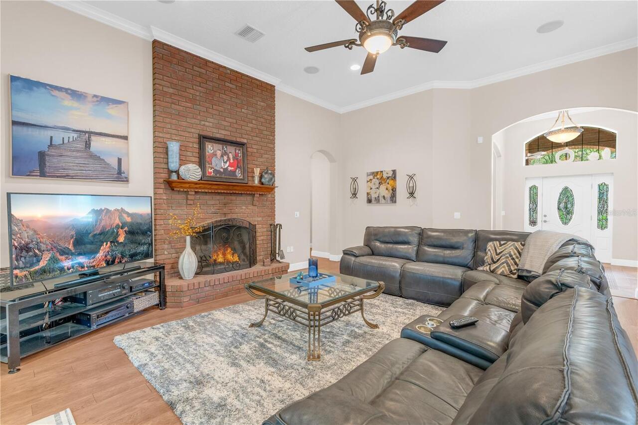 Listing Photo 11