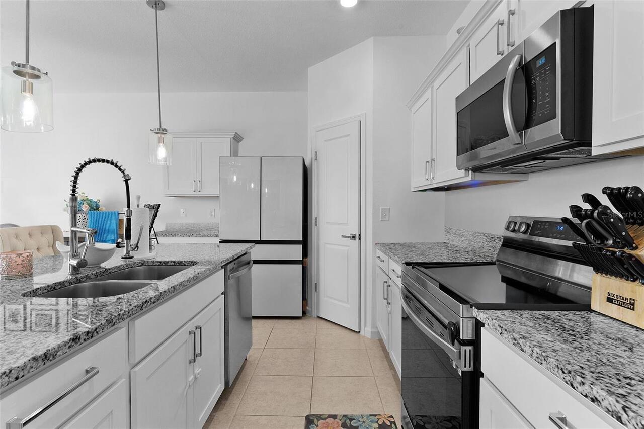 Listing Photo 14