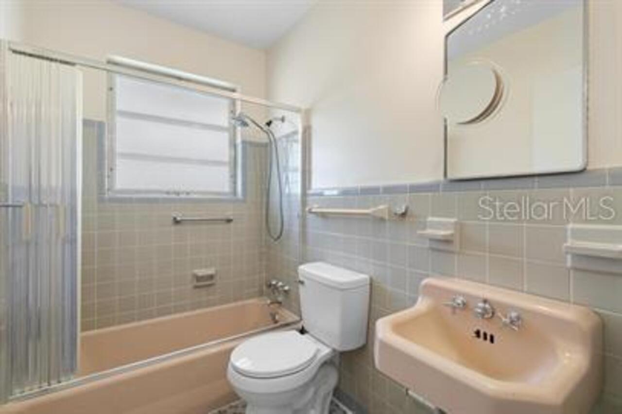 Listing Photo 12