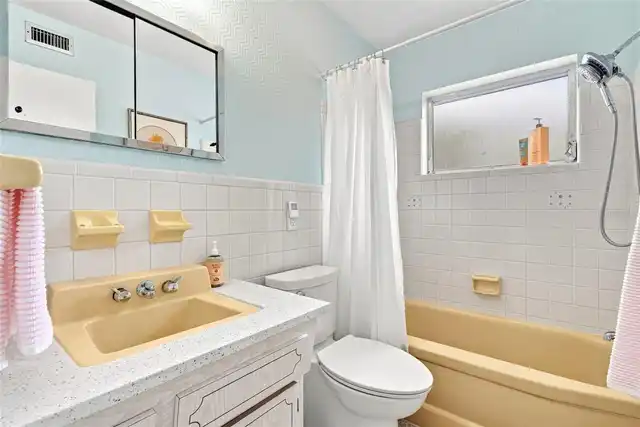 Listing Photo 33
