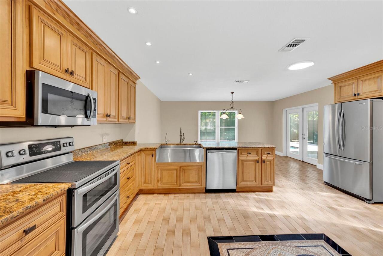 Listing Photo 18