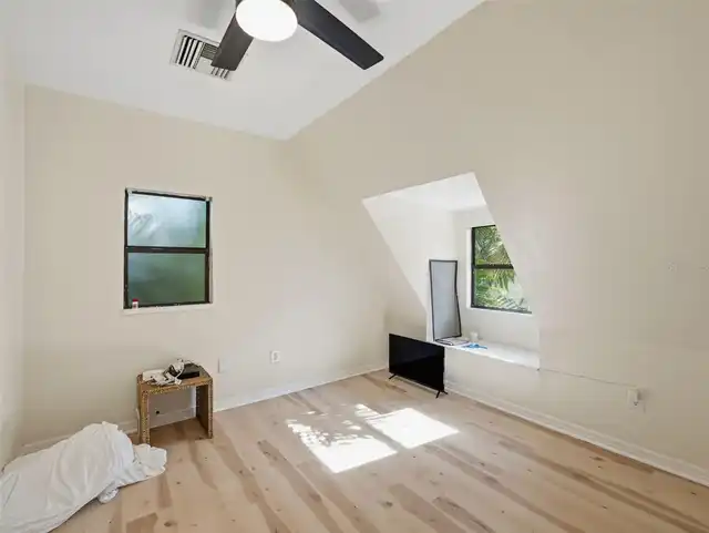 Listing Photo 29