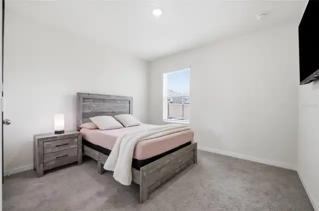 Listing Photo 18