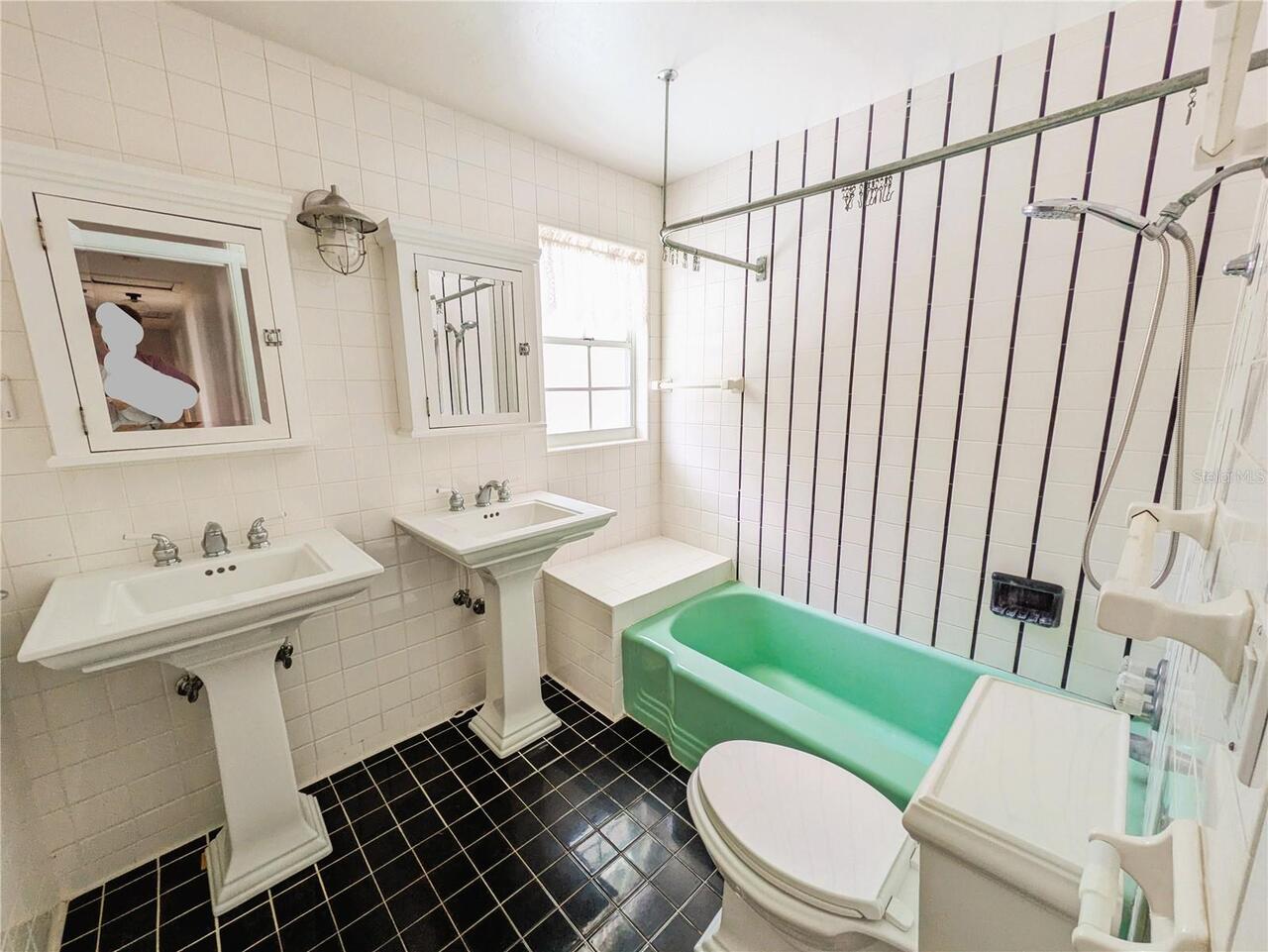 Listing Photo 17