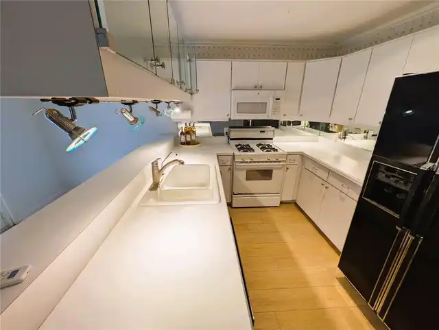 Listing Photo 28