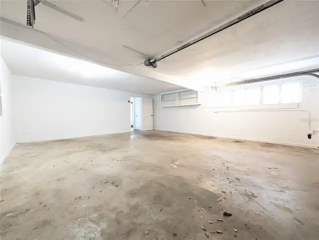 Listing Photo 34