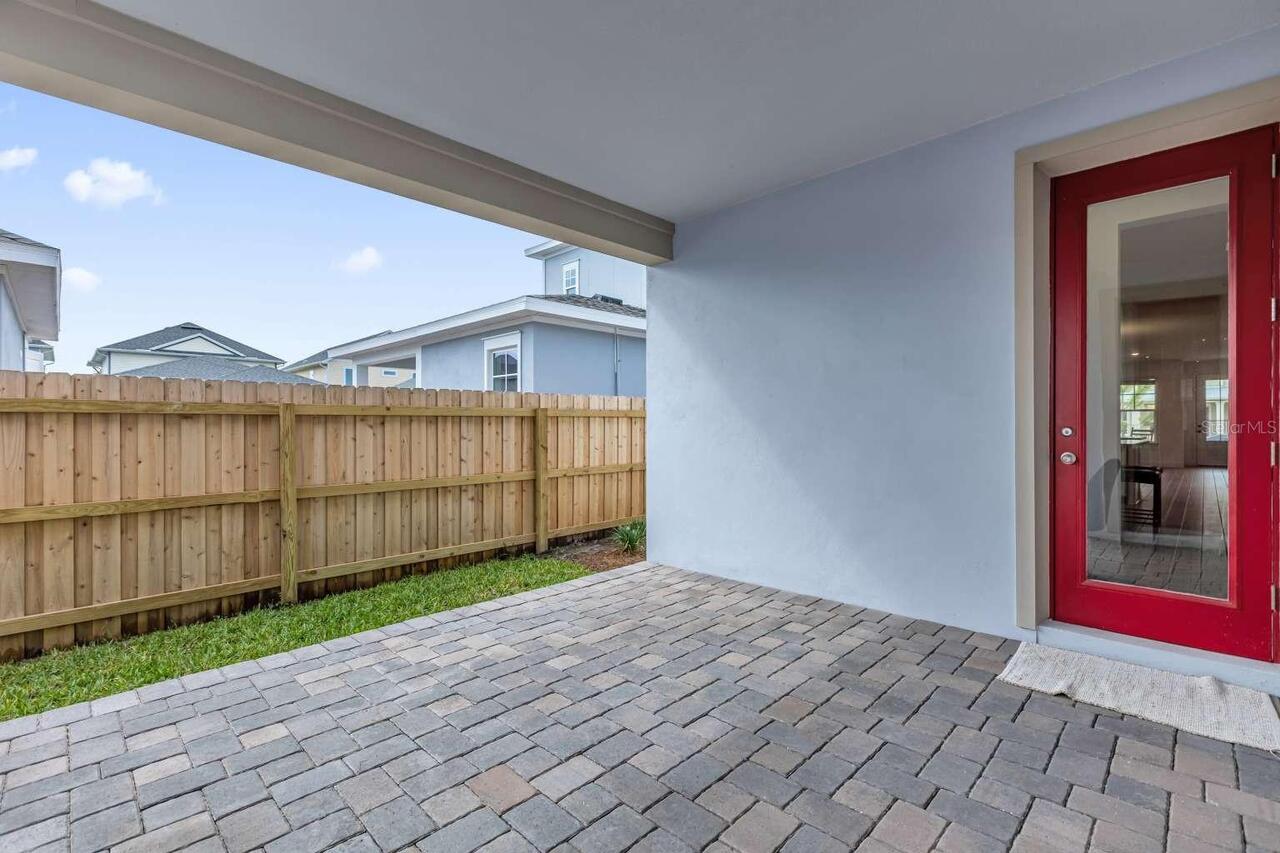 Listing Photo 16