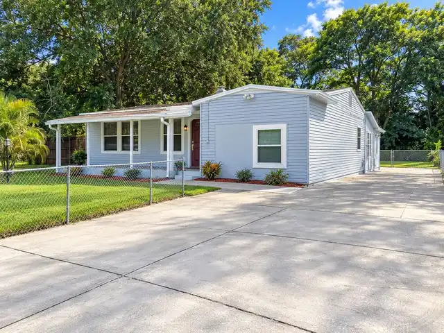 Listing Photo 17