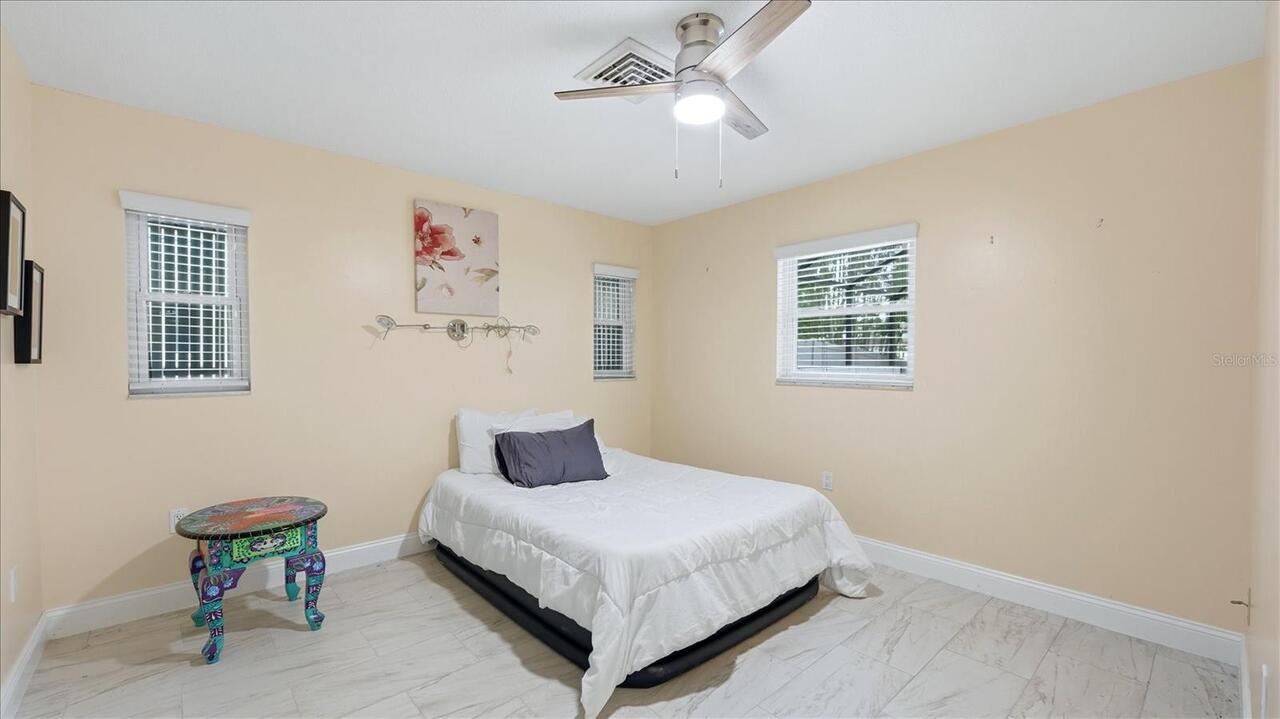 Listing Photo 23