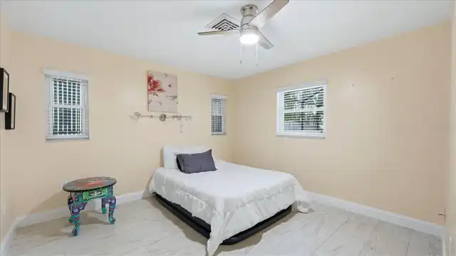 Listing Photo 23