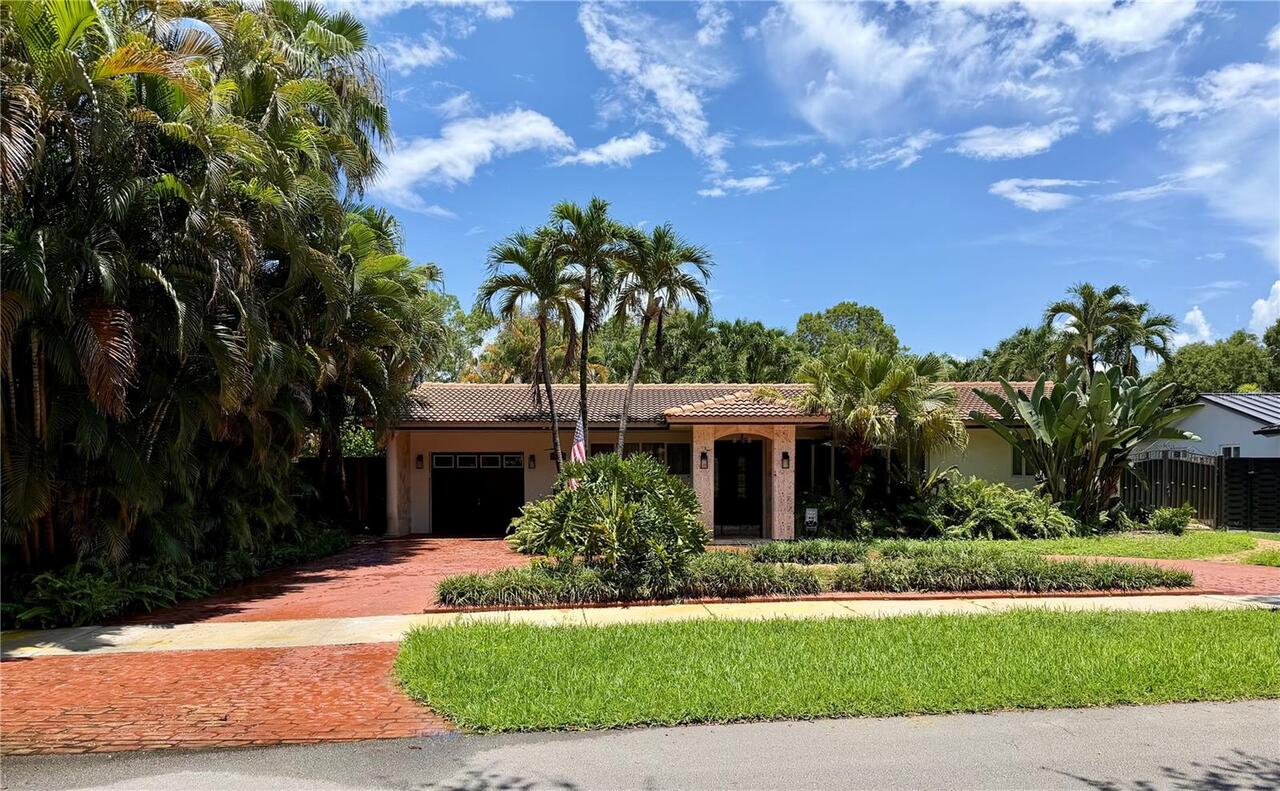 Miami Lakes Real Estate