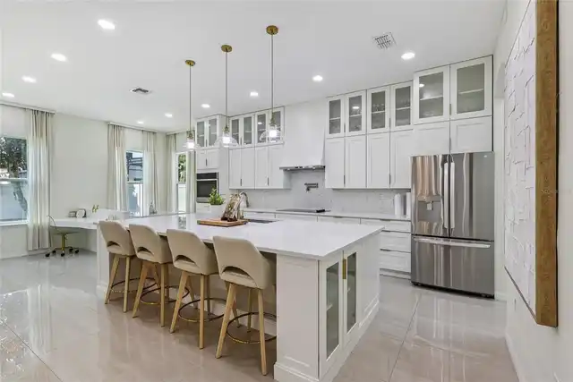 Listing Photo 18