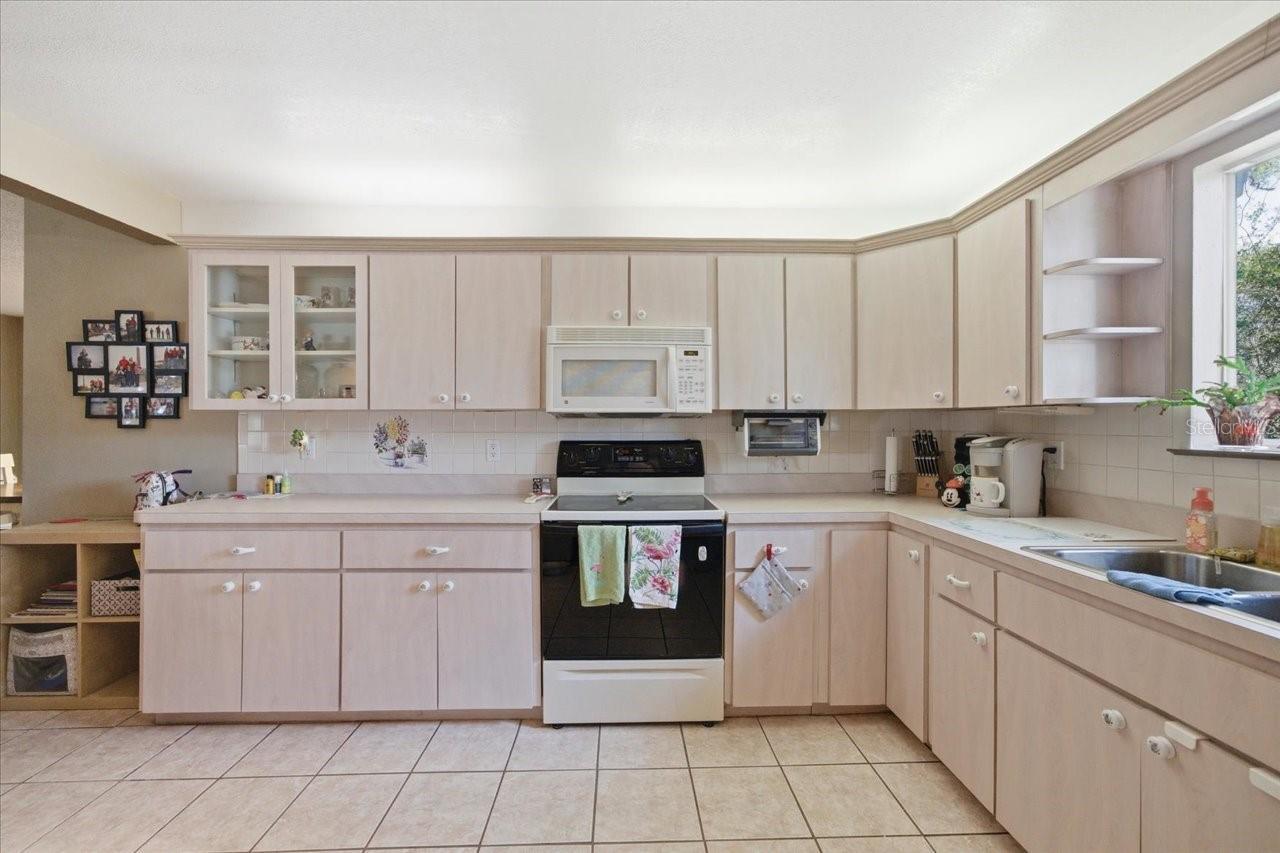 Listing Photo 17