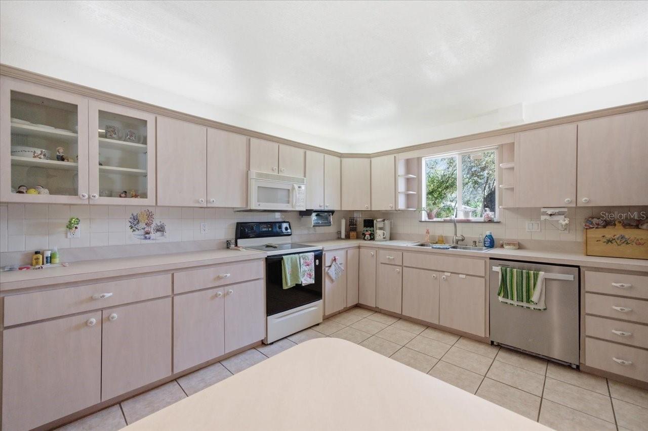 Listing Photo 19