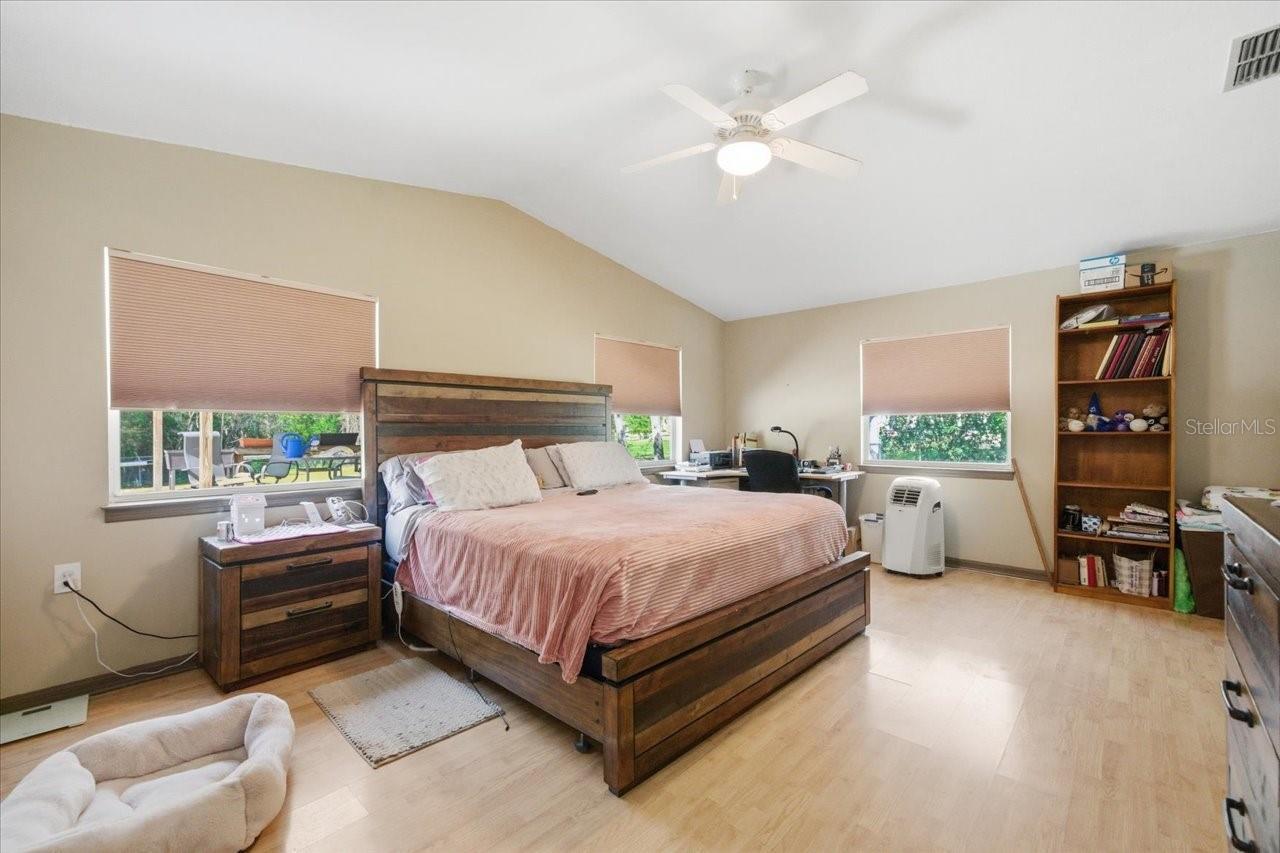 Listing Photo 26